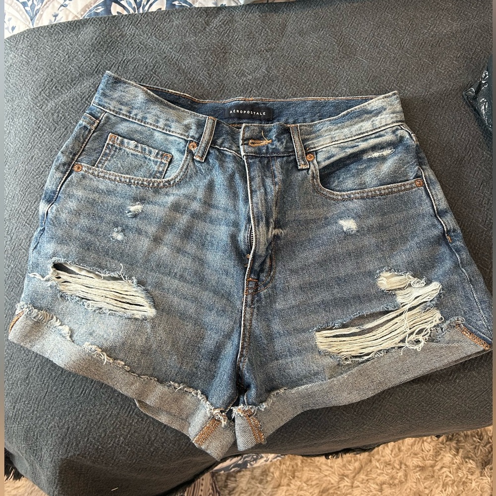 Mom short